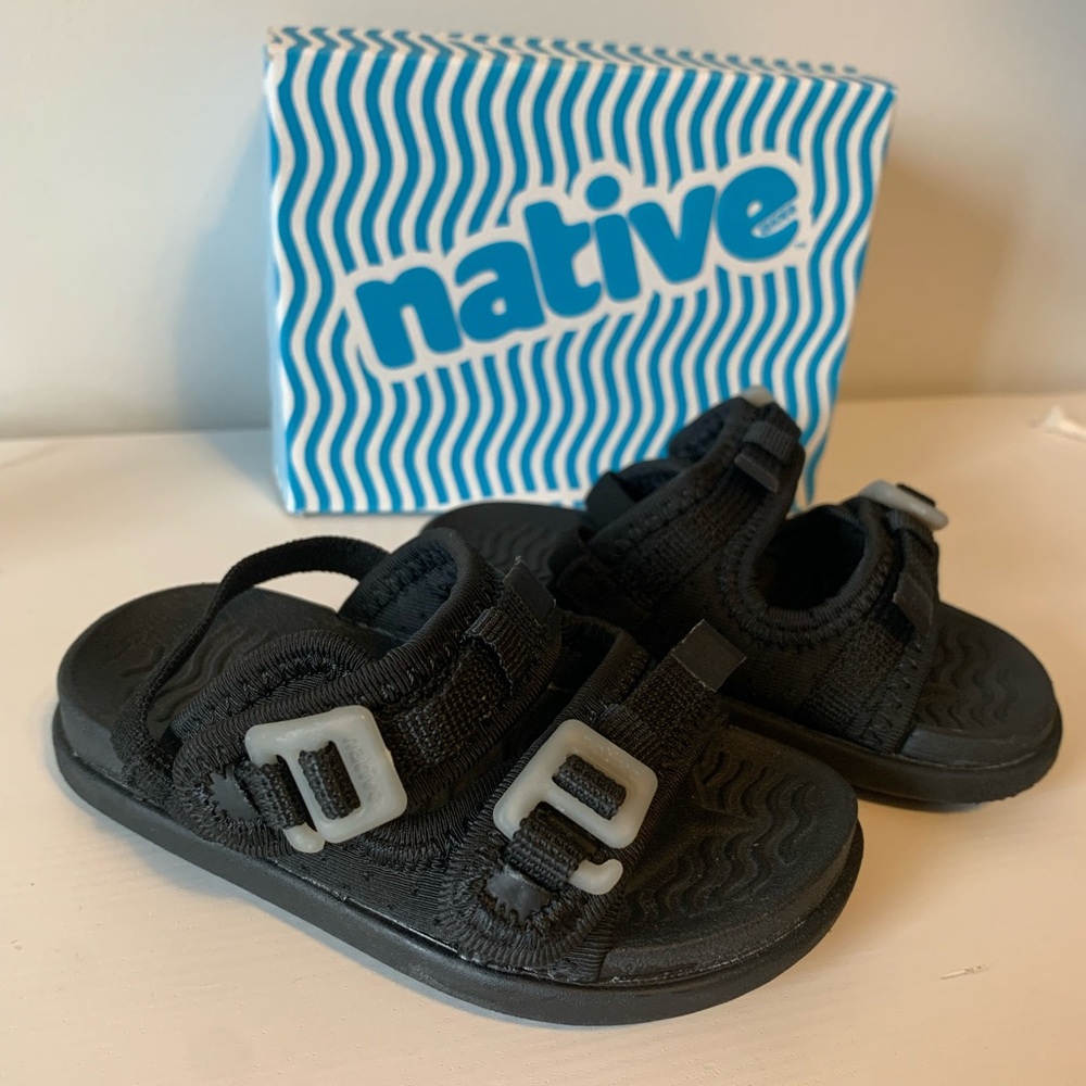 NATIVE Davis Toddler Sandals, Jiffy Black | Toddler Size 6